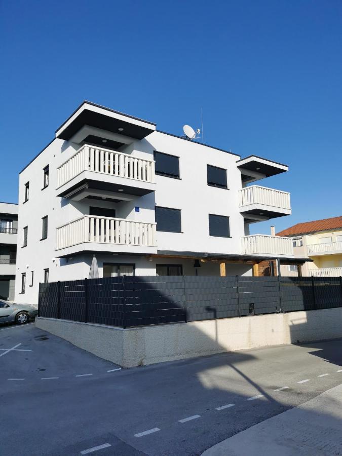 Apartment Misic تروغير المظهر الخارجي الصورة